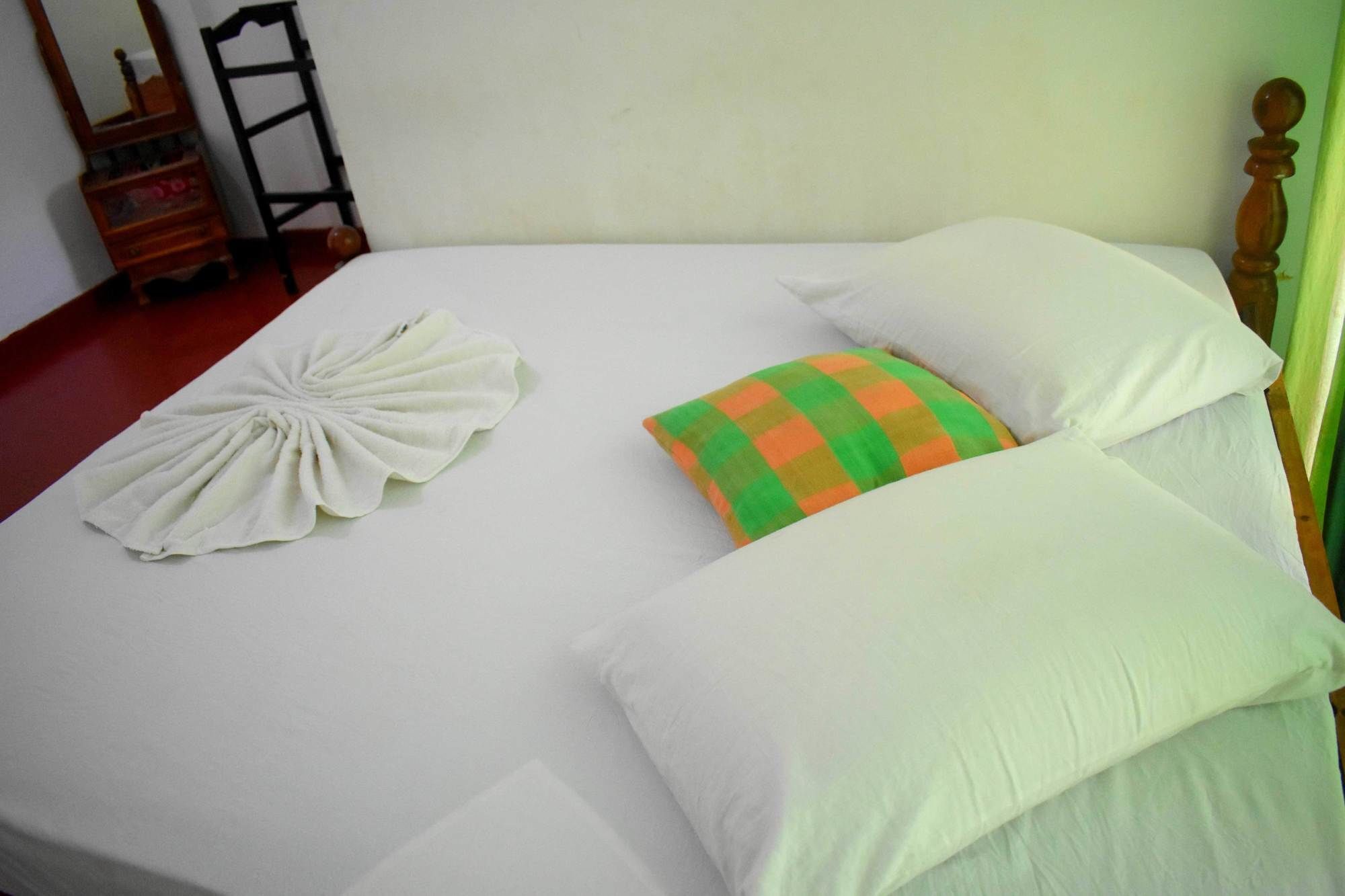 Yoho Avinro Garden Hotel Anuradhapura Exterior photo