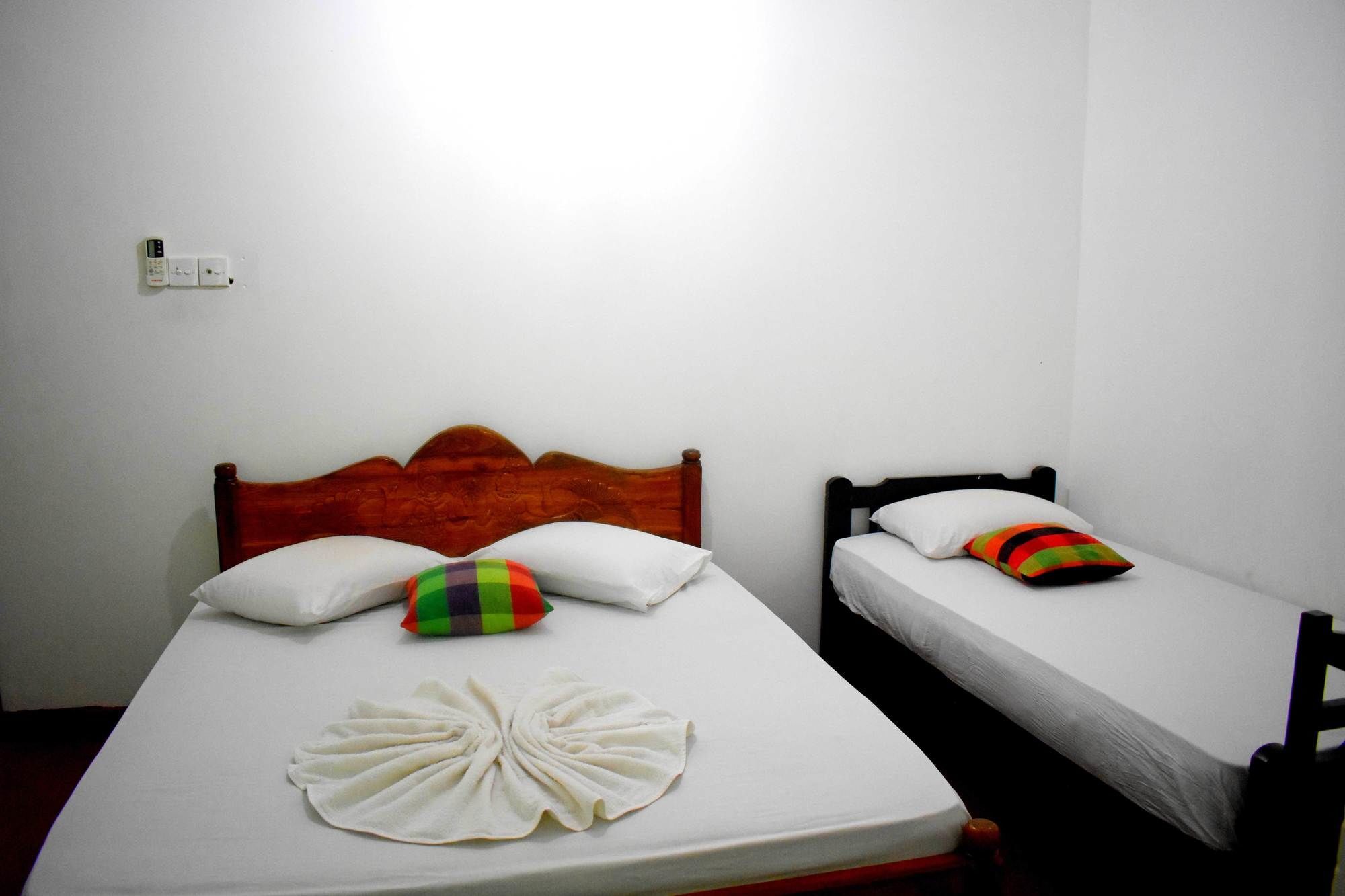 Yoho Avinro Garden Hotel Anuradhapura Exterior photo