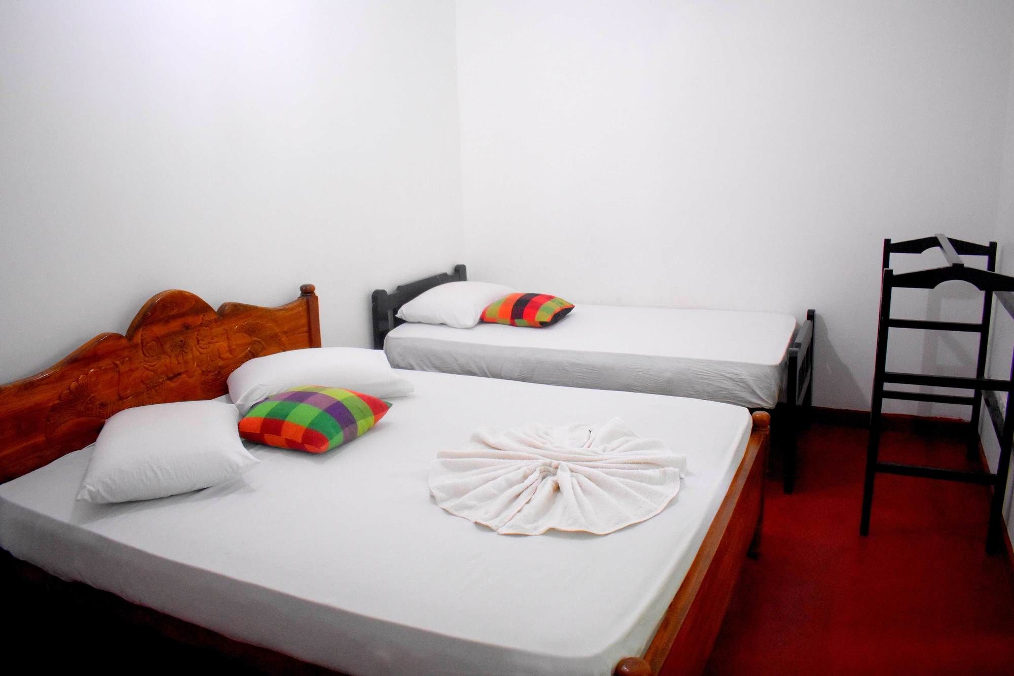 Yoho Avinro Garden Hotel Anuradhapura Exterior photo