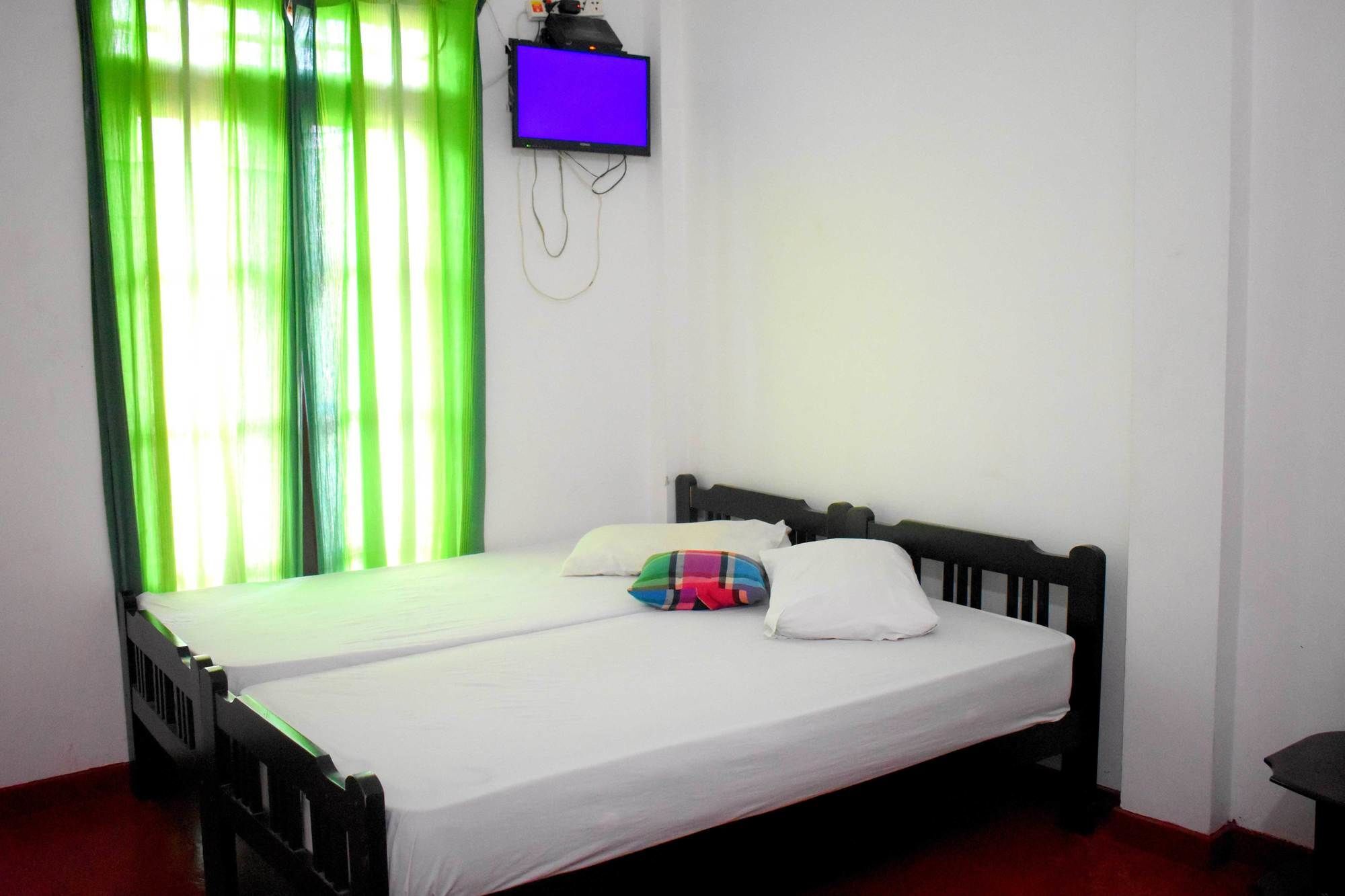 Yoho Avinro Garden Hotel Anuradhapura Exterior photo